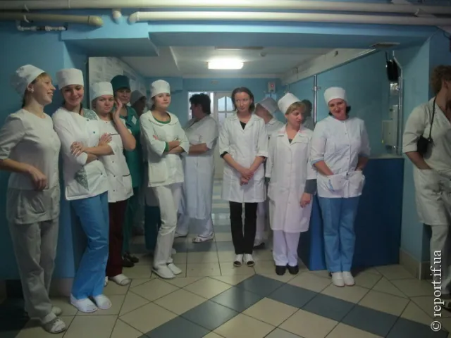 Університетській клініці у Франківську вручили відзнаку 100% чистоти  (фото) — фото 2