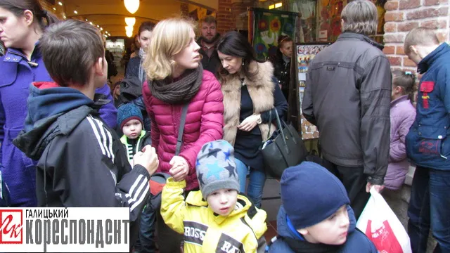 У Франківську відрили клініку для ведмежат (фото) — фото 13