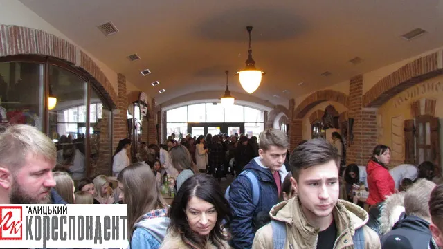 У Франківську відрили клініку для ведмежат (фото) — фото 15