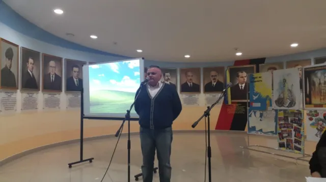 В Івано-Франківську відбувся круглий стіл "Україна: спільна відповідальність за майбутнє" (фото) — фото 4