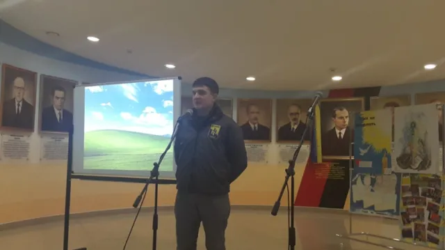 В Івано-Франківську відбувся круглий стіл "Україна: спільна відповідальність за майбутнє" (фото) — фото 7