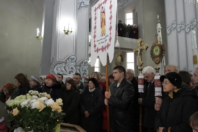 В обласному центрі освятили Церкву Архистратига Михаїла (фото) — фото 14