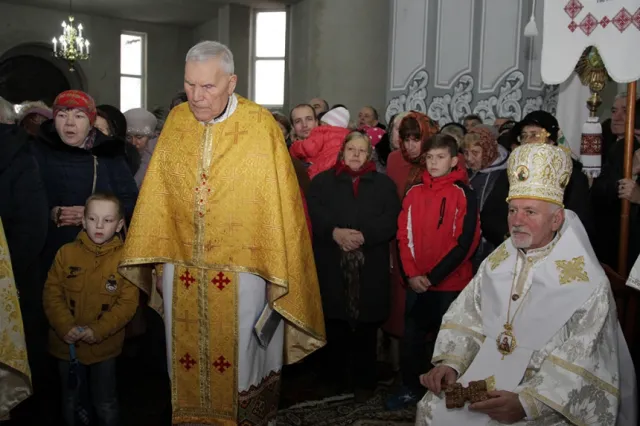 В обласному центрі освятили Церкву Архистратига Михаїла (фото) — фото 9