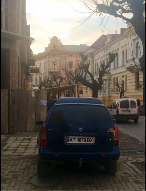 Авторагулізм процвітає у кожному місті Прикарпаття (фото) — фото 1