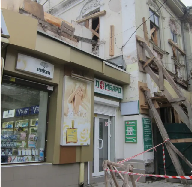 В Івано-Франківську почали реконструкцію знаменитого будинку-пам’ятки (фото) — фото 3