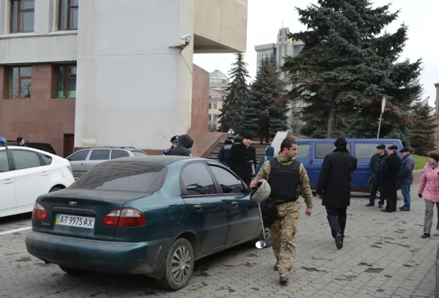Інформація про «бомби» в Івано-Франківську надійшла із Москви — фото 1