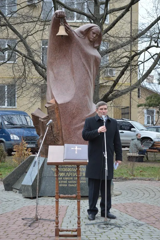 В Івано-Франківську вшанували пам'ять жертв Чорнобильської катастрофи (фото) — фото 7