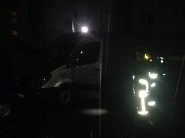 В центрі міста горів «Mercedes Sprinter» — фото 2