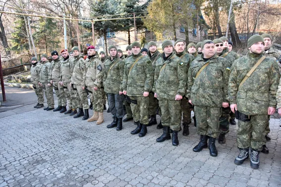 Близько ста правоохоронців Івано-Франківської області повертаються із Маріуполя (фото) — фото 7