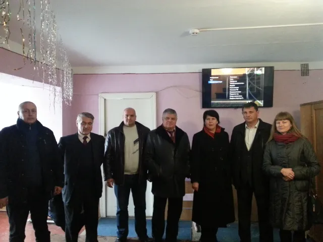 Податківці Івано-Франківщини завітали до Снятинського будинку-інтернату з подарунками від Святого Миколая — фото 5