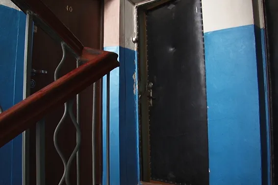 У Франківську поліція затримала нападників, які у масках напали на квартиру підприємця. Одному із них 16 років (фото) — фото 2