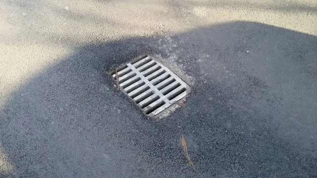 Франківці обурені ремонтом на вулиці Урожайна (фото) — фото 1
