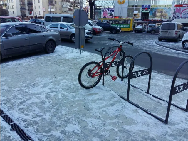 В Івано-Франківську облаштували ще один "острівець безпеки" (фото) — фото 1