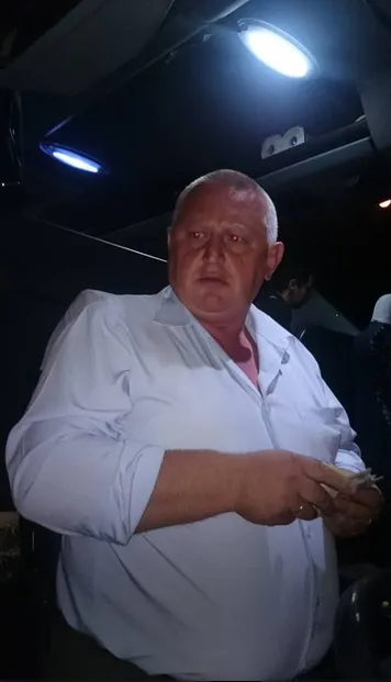 Нещодавно в соцмережі з'явилося відео про конфлікт між водієм міжнародного рейсу за маршрутом Познань - Коломия та кількома пасажирами. Вони, маючи білети на руках, не змогли зайняти місця в автобусі (фото+відео) — фото 1