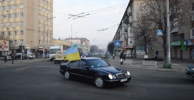 До Івано-Франківська привезли тіло полеглого добровольця «Семена» (фото+відео) — фото 3