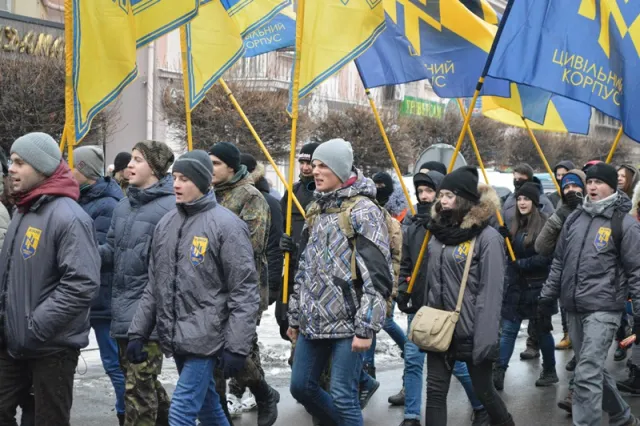 В Івано-Франківську «Азов» провів акцію «марш Справедливості» (фото+відео) — фото 8