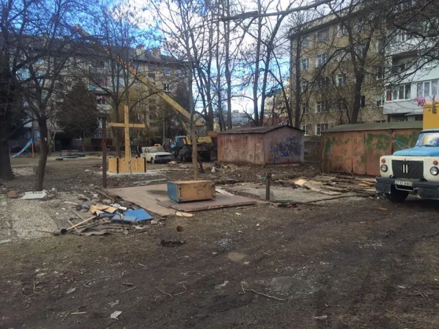 У Франківську демонтували незаконні гаражі: демонтована 9 із 10 гаражів — фото 4