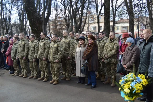 В Івано-Франківську вшанували чергову річницю виведення військ з Афганістану — фото 1