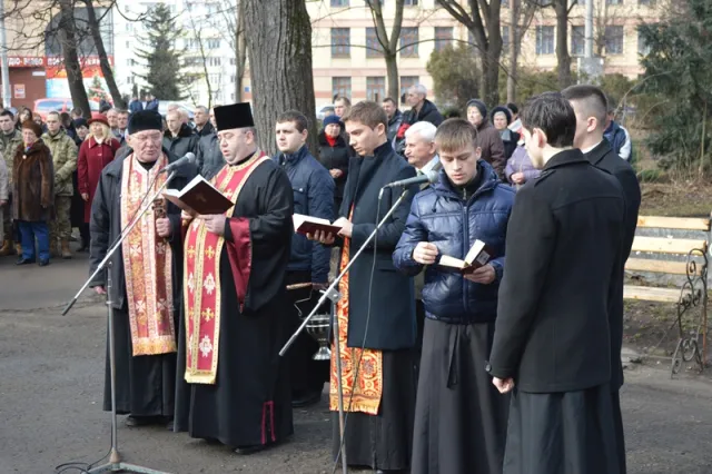 В Івано-Франківську вшанували чергову річницю виведення військ з Афганістану — фото 11