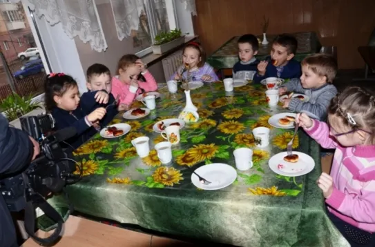 Як активісти громадських організацій разом із журналістами перевірили якість харчування у школах Івано-Франківська — фото 2