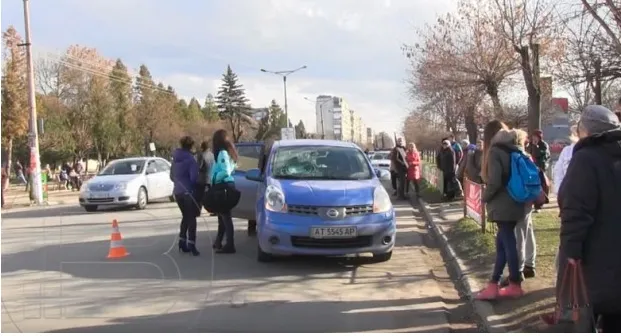 У Калуші на пішохідному переході жінка-водій збила пенсіонерку — фото 1