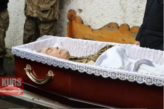 В Івано-Франківську попрощалися із загиблим бійцем АТО Віталієм Амброзяком — фото 4