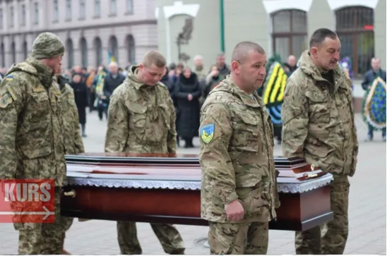 В Івано-Франківську попрощалися із загиблим бійцем АТО Віталієм Амброзяком — фото 9