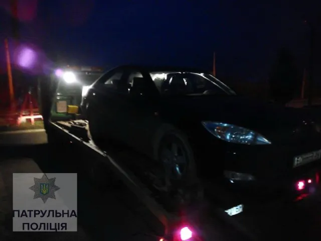 У Франківську поліція затримала п'яного водія, в якого в машині знайшли набої до автомата — фото 2