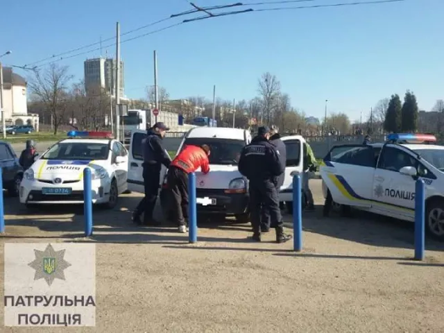 Франківські поліцейські затримали водія, який керував автомобілем під дією наркотиків — фото 2