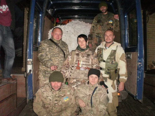 У смертельній аварії загинув голова франківської «Самооборони», а згодом у лікарні померла і 27-річна пасажирка. Сотні франківців попрощалась із Гринчуком — фото 1