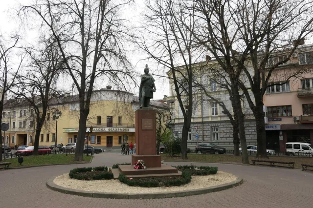 Що варто побачити в Івано-Франківську? — фото 24