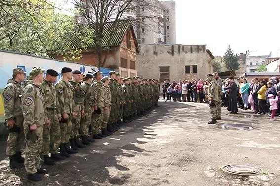 В зону АТО вирушили прикарпатські правоохоронці — фото 1