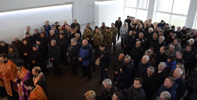 У Франківську відслужили панахиду за загиблим бійцем Андрієм Бистровим. Героя провели в останню путь — фото 2
