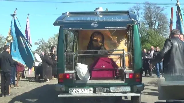 У зоні АТО під час мінометного обстрілу загинув прикарпатець: 45-річний Михайло Креховецький. Долинщина попрощались із загиблим бійцем — фото 6
