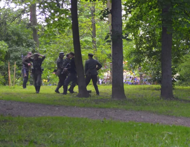У міському парку провели реконструкція бою чоти УПА проти нацистів — фото 17