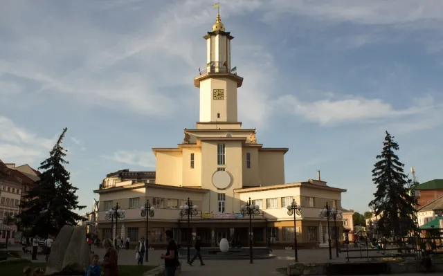 Куди варто піти на вихідних в Івано-Франківську (28-29 травня) — фото 7