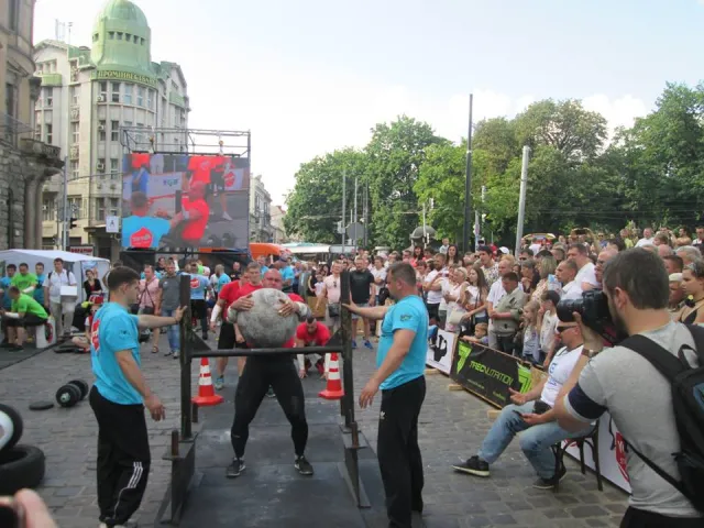 Франківські богатирі стали третіми на Чемпіонаті України із стронгмену — фото 14