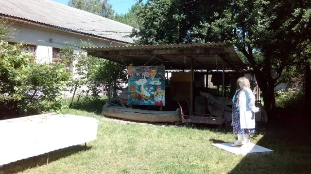 У Івано-Франківську на території міської психіатричної лікарні відкрилась художня виставка — фото 2