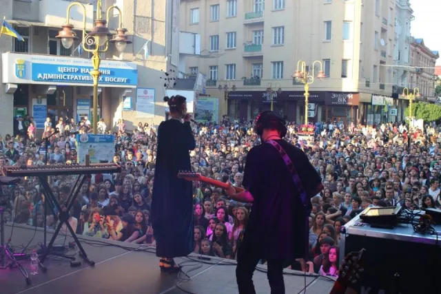 Як у Франківську Президентський оркестр відкрив «Гогольfest» — фото 18