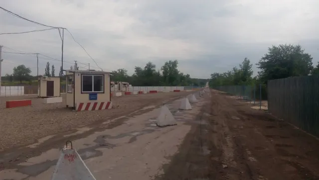Руслан Марцінків та кілька чиновників побували в зоні АТО — фото 3