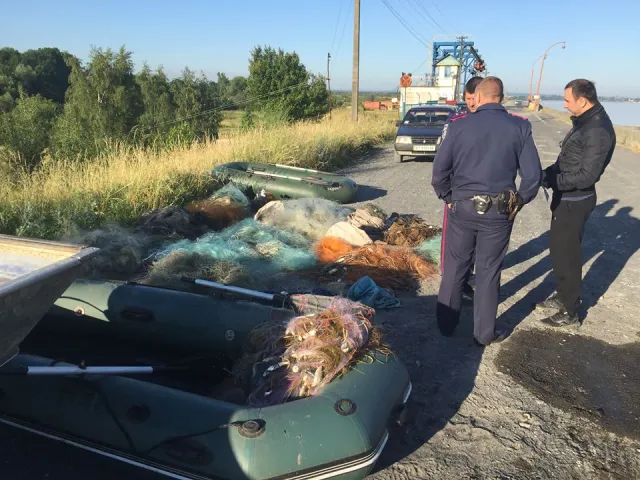 На Бурштинському водосховищі зафіксували масштабне браконьєрство — фото 8