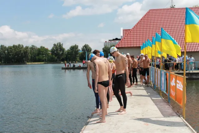 В Івано-Франківську розпочався Чемпіонат України з плавання на відкритій воді — фото 8