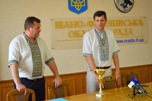 Прикарпатські депутати стали першими на V Всеукраїнській спартакіаді серед депутатів всіх рівнів — фото 2