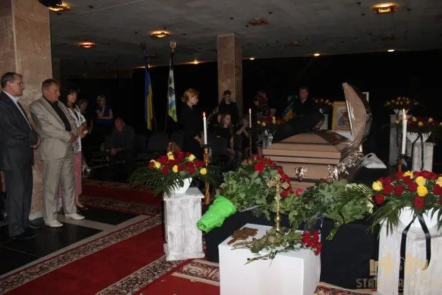 В Австрії помер екс-очільник Івано-Франківської ОДА Михайло Вишиванюк. Тіло екс-голови сьогодні привезли в Івано-Франківськ — фото 5