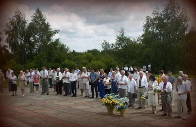 На Прикарпатті вшанували пам'ять жертв політичних репресій та комуністичного терору — фото 3