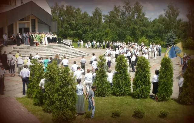 На Прикарпатті вшанували пам'ять жертв політичних репресій та комуністичного терору — фото 4