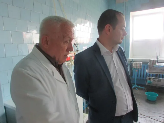 У Івано-Франківську розпочався ремонт операційної зали міського пологового будинку — фото 2