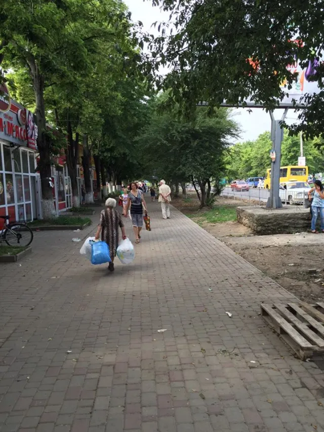 На Мазепи розігнали стихійних торгівців — фото 2