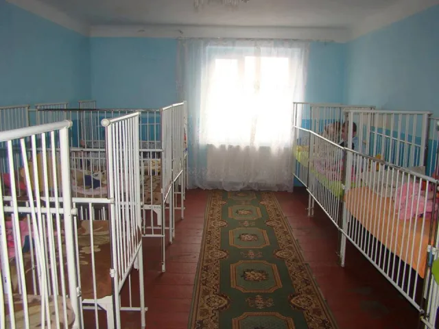 В одному із Прикарпатських дитбудинків вихованцям не чистять зуби — фото 3