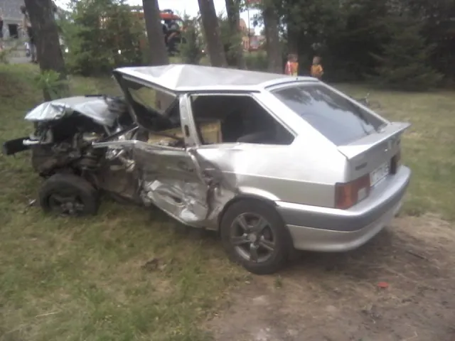 В селі Угринів зіткнулися два автомобілі, постраждало кілька людей. Нові подробиці ДТП — фото 1